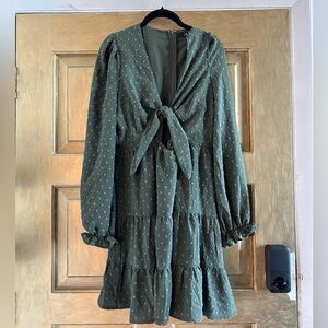 Lulus green tie front dress xl